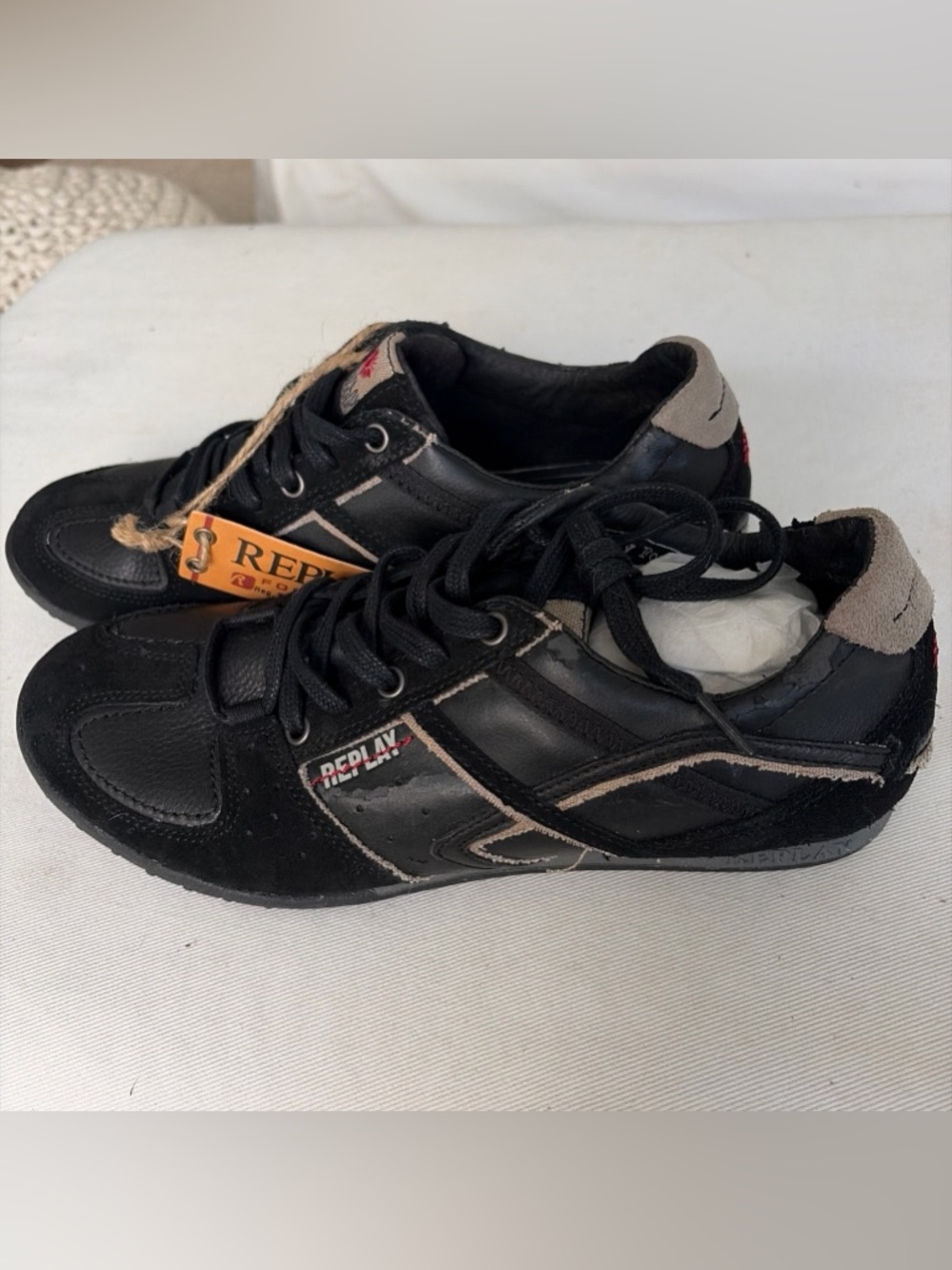 Replay Black /White Mens Euro Distressed Lace-Up Sneakers Size 10.5  New w/tags!